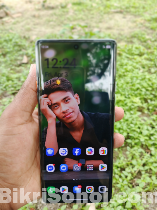 Techno Camon 40 pro
